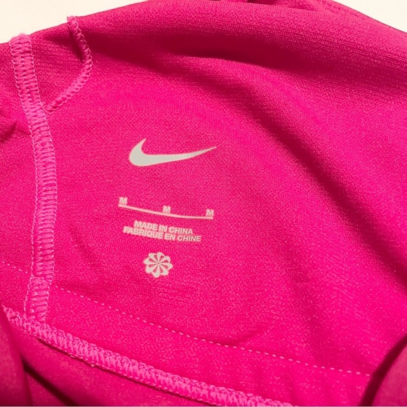 Nike Essential Scoopneck Tank Top Size Medium - Picture 11 of 15